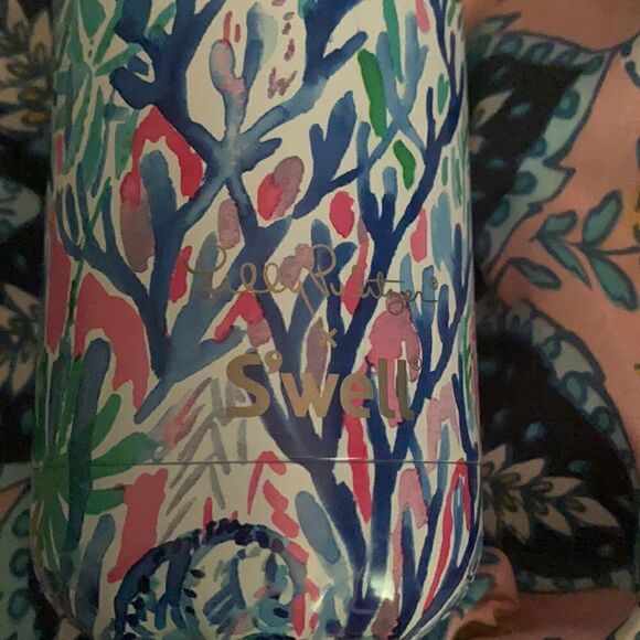 Lilly Pulitzer x S’well Stainless Steel Bottle - Limited Edition - Picture 8 of 8